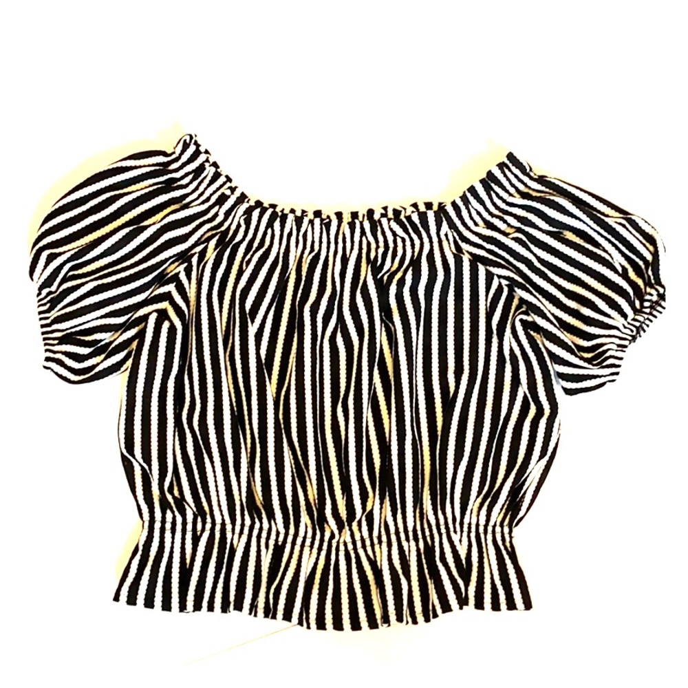 H&M Off Shoulder Top M Black White Puff Sleeve 🆕